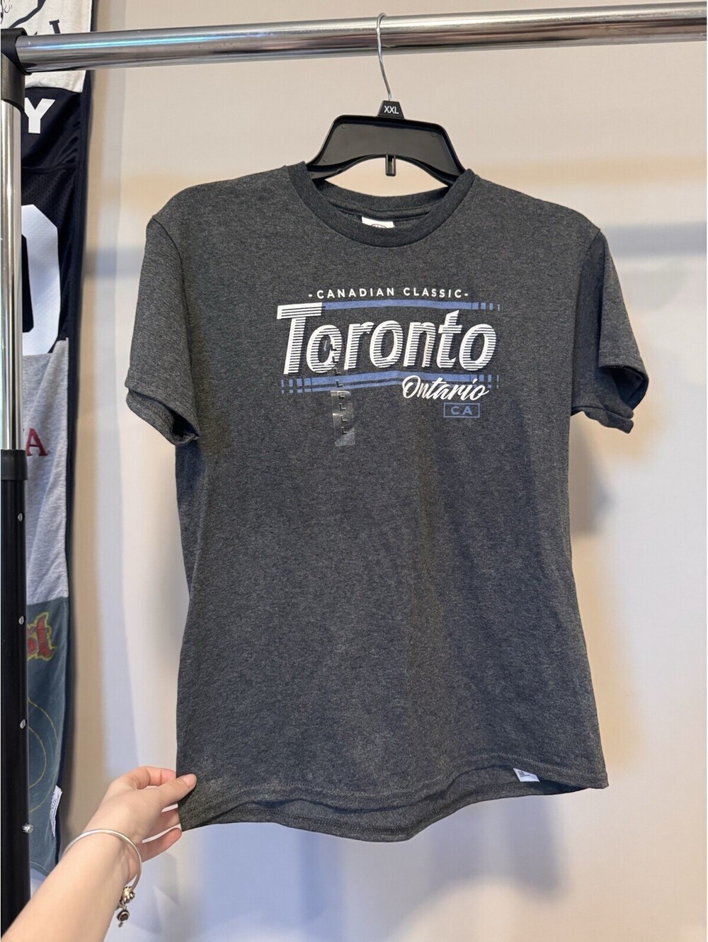 NWT Toronto Ontario Souvenir T-Shirt Youth Large